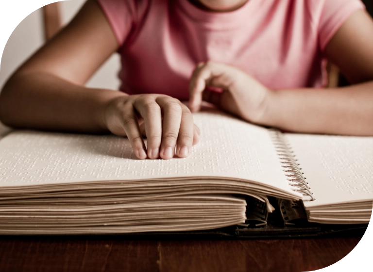 zajęcia z&nbsp;niewidomymi dziećmi